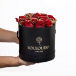Κουτί με 15 Κόκκινα-Χρυσά Τριαντάφυλλα