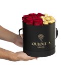 Κουτί με 10 Κόκκινα Τριαντάφυλλα και Σοκολατάκια