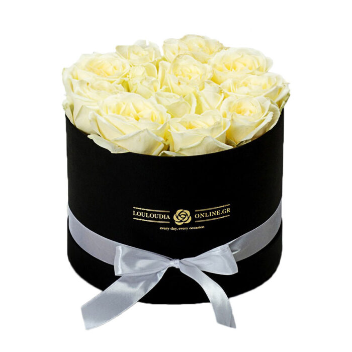 Λευκά τριαντάφυλλα σε κουτί