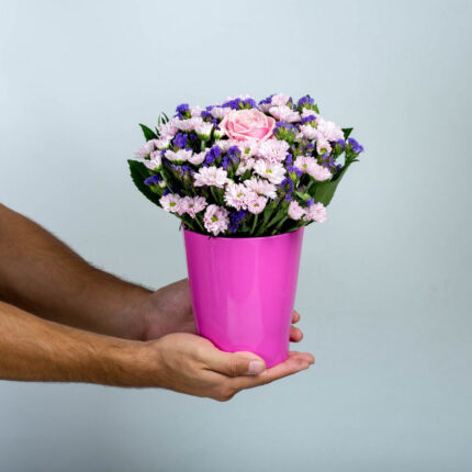 Ροζ-Μοβ σύνθεση λουλουδιών