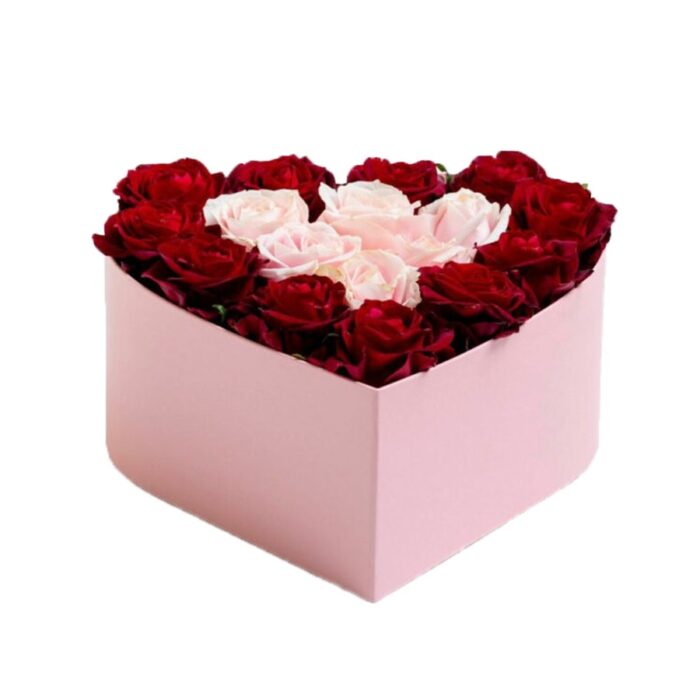 Κουτί με Ροζ-Κόκκινα Τριαντάφυλλα σε Σχήμα Καρδιάς