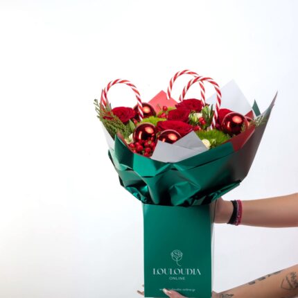 Christmas Bouquet with Roses in Red