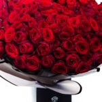 Πολυτελής Ανθοδέσμη με 150 Κόκκινα Tριαντάφυλλα