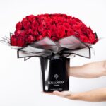 Πολυτελής Ανθοδέσμη με 200 Κόκκινα Tριαντάφυλλα
