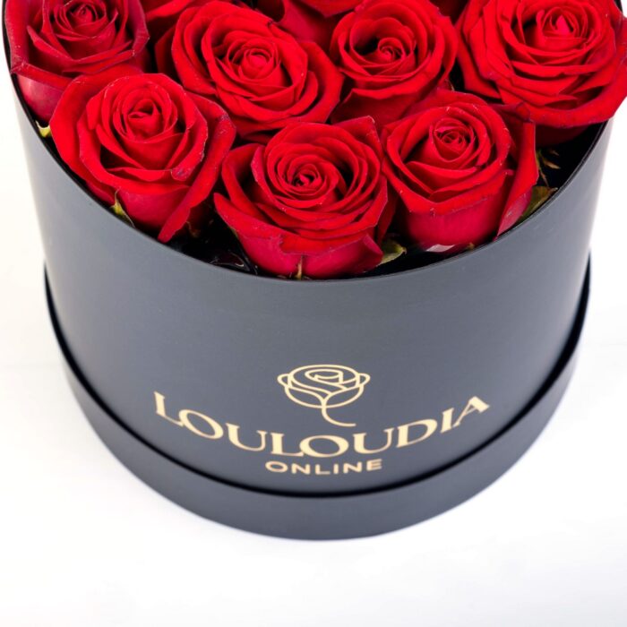Μαύρο Κουτί με 15 Κόκκινα Τριαντάφυλλα