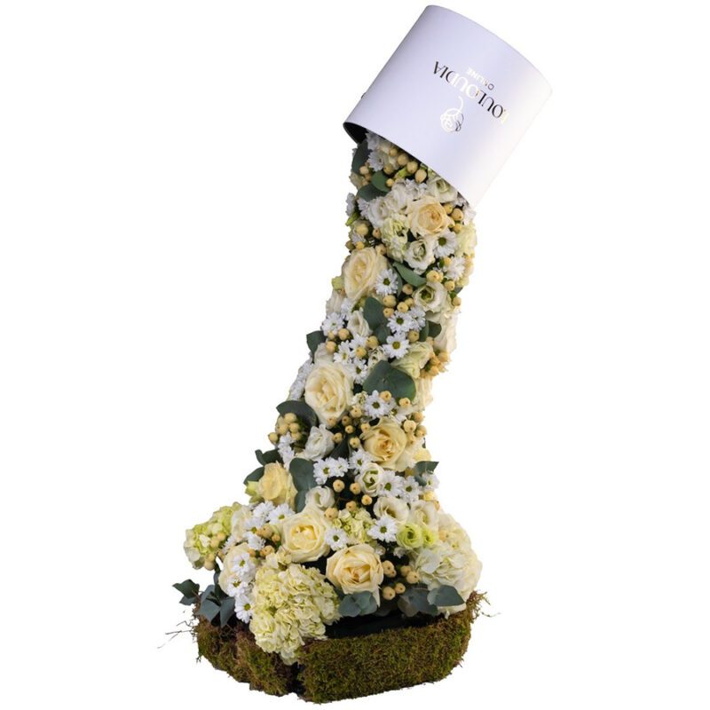 Λευκό Συντριβάνι Λουλουδιών